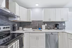 12 Holbrook Ln, Willingboro, NJ 08046 - Photo 11