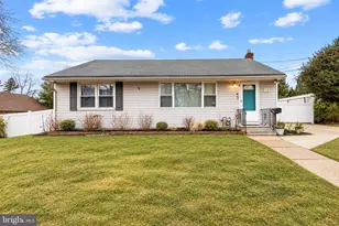 418 Lee Ave, Beverly, NJ 08010 - Photo 1