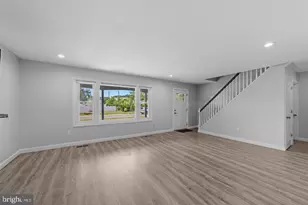 12 Holbrook Ln, Willingboro, NJ 08046 - Photo 7