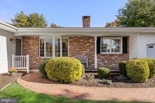 518 Meadowyck Ln, Southampton, NJ 08088 - Photo 3
