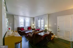 1071 E Park Ave, Vineland, NJ 08360 - Photo 17