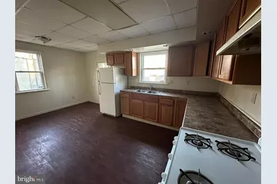 204 Sharp Street N, Millville, NJ 08332 - Photo 9