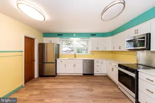 27 S State St, Vineland, NJ 08360 - Photo 19