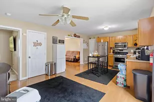 954 E Walnut Rd, Vineland, NJ 08360 - Photo 9
