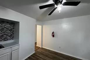 323 E Vine St, Millville, NJ 08332 - Photo 7