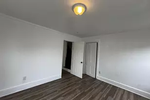 323 E Vine St, Millville, NJ 08332 - Photo 21