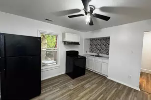 323 E Vine St, Millville, NJ 08332 - Photo 3