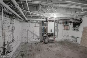 409 E Main Street E, Millville, NJ 08332 - Photo 23