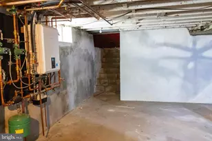 18 S Myrtle St, Vineland, NJ 08360 - Photo 33