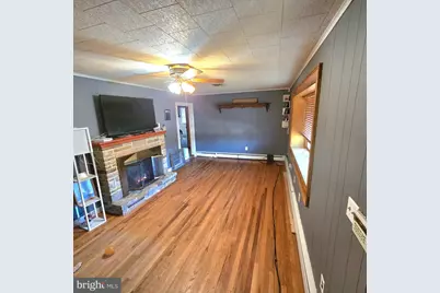 811 N 7th St, Millville, NJ 08332 - Photo 5