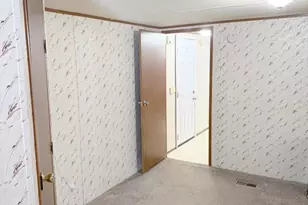 2300 S 2nd St, Millville, NJ 08332 - Photo 23