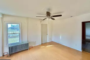 1066 E Sherman Ave, Vineland, NJ 08361 - Photo 9