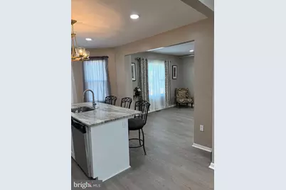 330 W Peach Street, Vineland, NJ 08360 - Photo 7