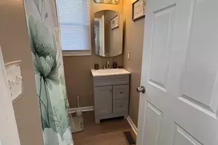 330 W Peach St, Vineland, NJ 08360 - Photo 9