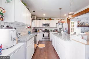 207 S 9th St, Millville, NJ 08332 - Photo 5