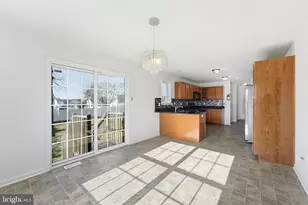 92 N Burlington Rd, Bridgeton, NJ 08302 - Photo 9