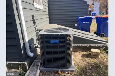 725 E Pine Street, Millville, NJ 08332 - Photo 31