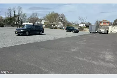 520 E Chestnut Avenue, Vineland, NJ 08360 - Photo 3