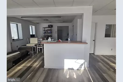 520 E Chestnut Avenue, Vineland, NJ 08360 - Photo 9