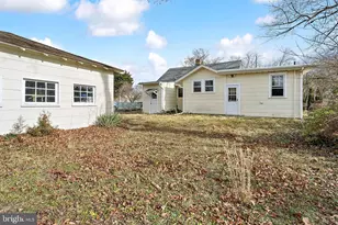 554 N 3rd St, Vineland, NJ 08360 - Photo 25