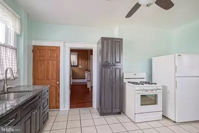 32 S Myrtle Street, Vineland, NJ 08360 - Photo 13