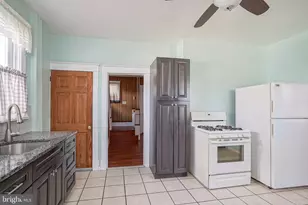 32 S Myrtle St, Vineland, NJ 08360 - Photo 13