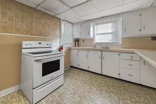 409 Buck St, Millville, NJ 08332 - Photo 11