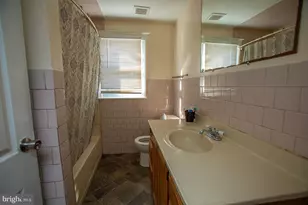 65 W Oak Rd, Vineland, NJ 08360 - Photo 13