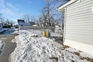 19 E McNeal St, Millville, NJ 08332 - Photo 25