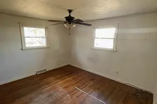 2263 Edgewood Dr, Vineland, NJ 08361 - Photo 7