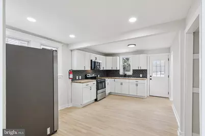 409 E Main Street, Millville, NJ 08332 - Photo 17