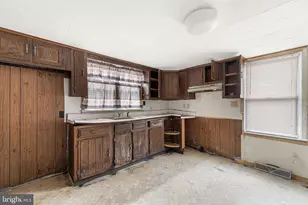 324 S Pine St, Bridgeton, NJ 08302 - Photo 13