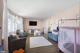 2073 Cottonwood Dr, Vineland, NJ 08361 - Photo 7