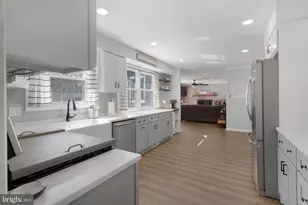 2073 Cottonwood Dr, Vineland, NJ 08361 - Photo 11