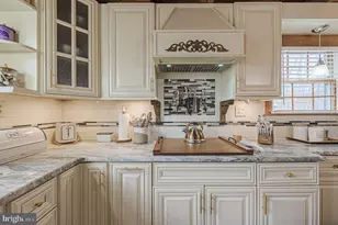 147 Rogers Ave, Millville, NJ 08332 - Photo 17