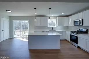 47 Seena Dr, Millville, NJ 08332 - Photo 3