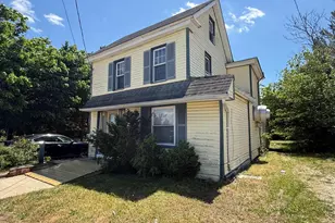 607 E Broad St, Millville, NJ 08332 - Photo 3
