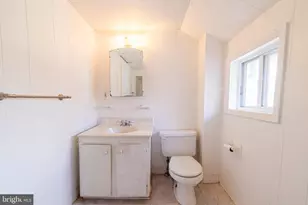 34 Avon Pl, Vineland, NJ 08360 - Photo 5