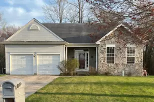 723 Streamview Ln, Vineland, NJ 08360 - Photo 1