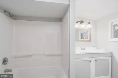 211 W Foundry St, Millville, NJ 08332 - Photo 13