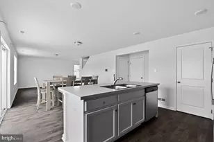 913 MacArthur Dr, Bridgeton, NJ 08302 - Photo 15