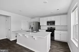 913 MacArthur Dr, Bridgeton, NJ 08302 - Photo 17