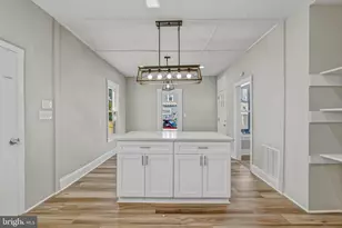 513 E Mulberry St, Millville, NJ 08332 - Photo 11