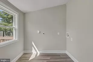 513 E Mulberry St, Millville, NJ 08332 - Photo 13