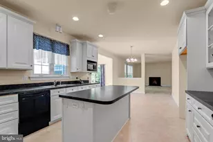 29 Tomasello Dr, Millville, NJ 08332 - Photo 13