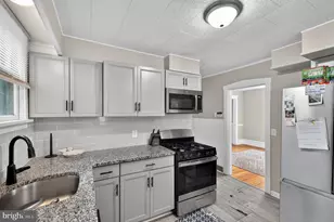 210 E Mulberry St, Millville, NJ 08332 - Photo 13