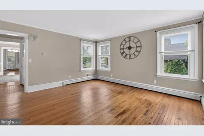 210 E Mulberry Street, Millville, NJ 08332 - Photo 9