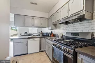 1964 E Oak Rd, Vineland, NJ 08361 - Photo 15