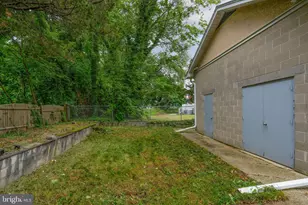 703 S Valley Ave, Vineland, NJ 08360 - Photo 41
