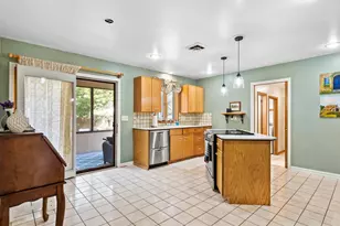 1302 Goldfinch Ln, Millville, NJ 08332 - Photo 7